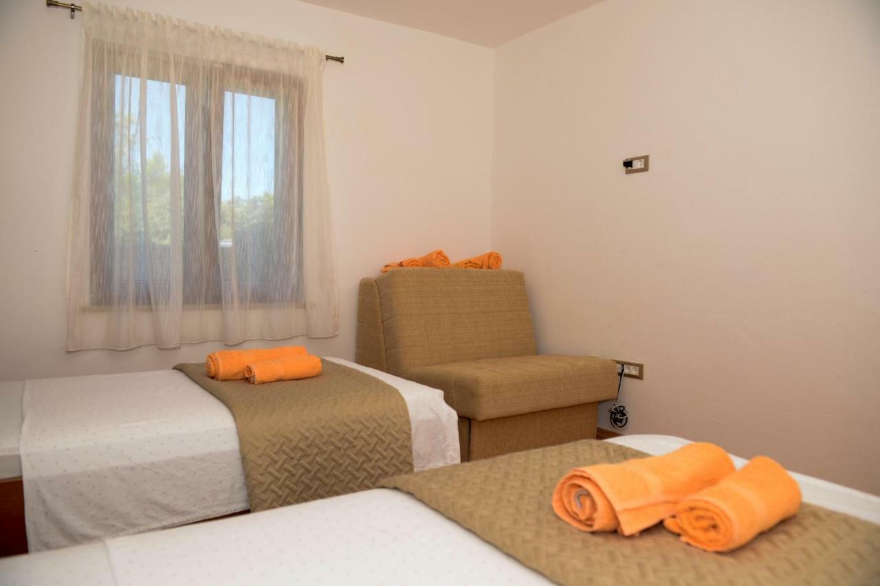 Apartment Markioli พอฟเลีย ภายนอก รูปภาพ