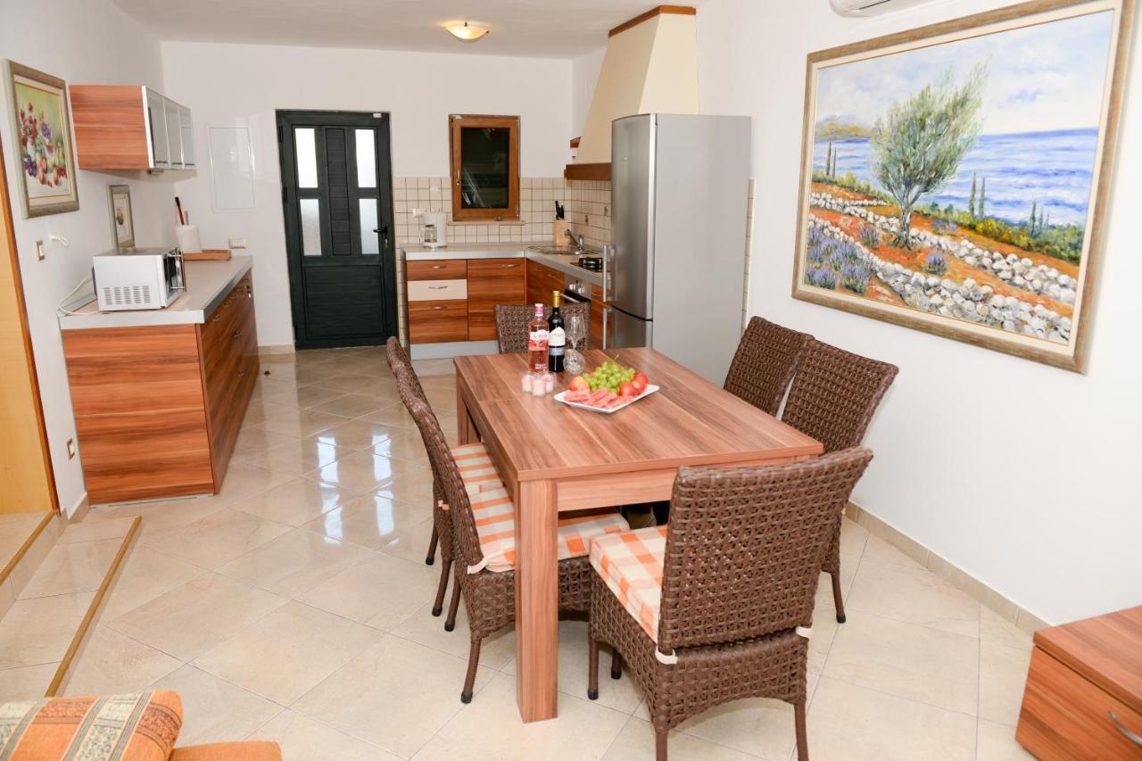 Apartment Markioli พอฟเลีย ภายนอก รูปภาพ